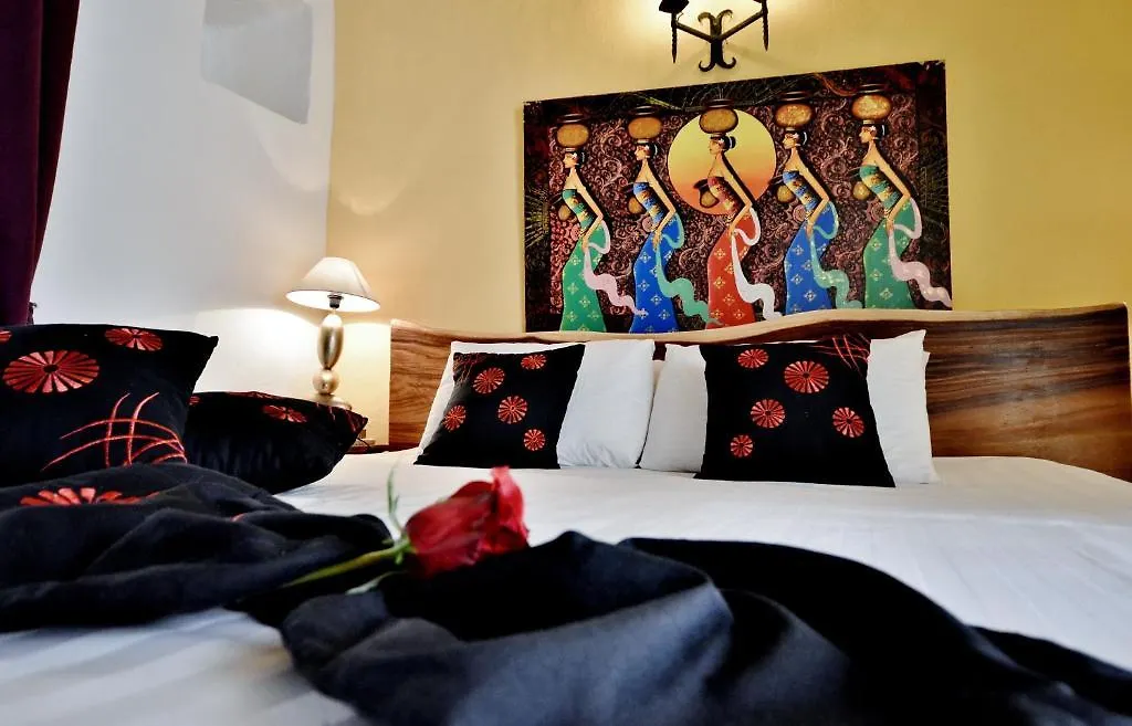 Chapel 5 Boutique Suites B&B Naxxar Bed & Breakfast