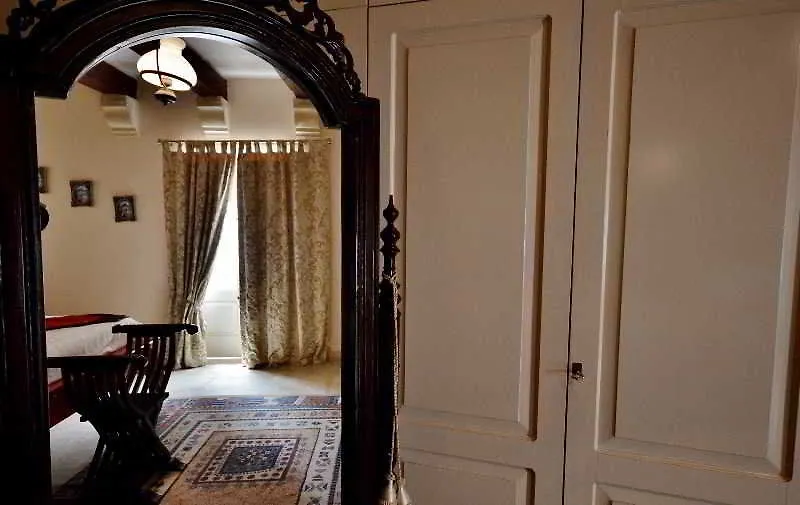 Chapel 5 Boutique Suites B&B Naxxar 2*,