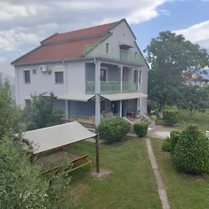 https://green-garden-hostel.albaniahotels.org